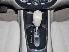 东风日产 1.6L CVT 挂档把手特写