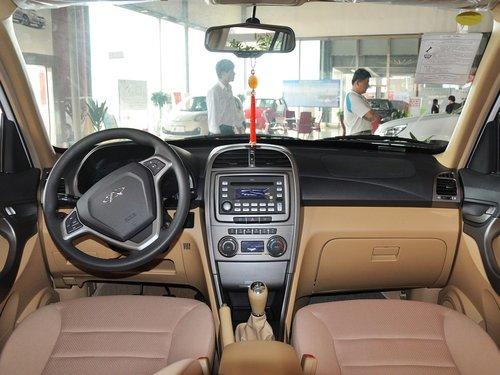 奇瑞汽车 精英版 1.6L 手动 中控台整体