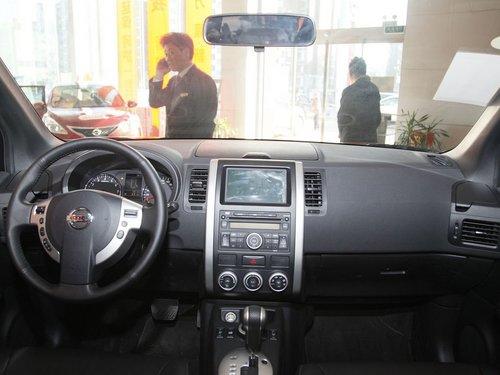东风日产 奇骏 2.5L CVT 中控台整体