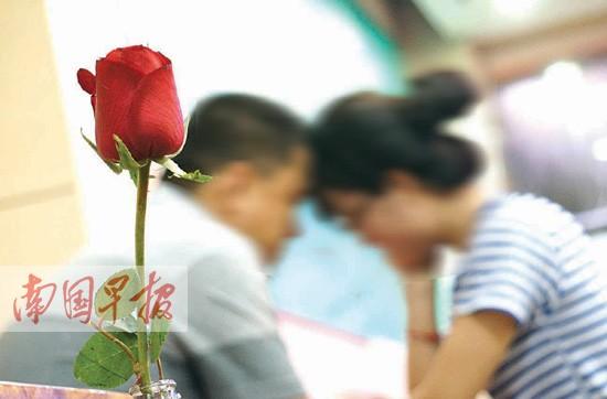 女汉子烦恼:想说爱字不容易 找那个