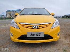 北京现代2010款瑞纳 三厢