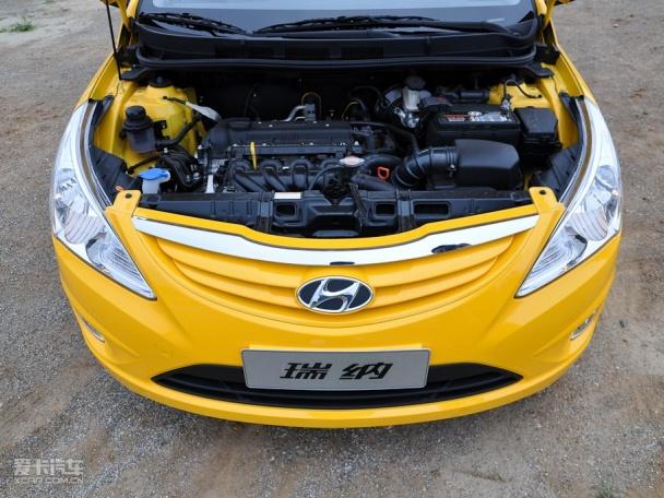 北京现代2010款瑞纳 三厢