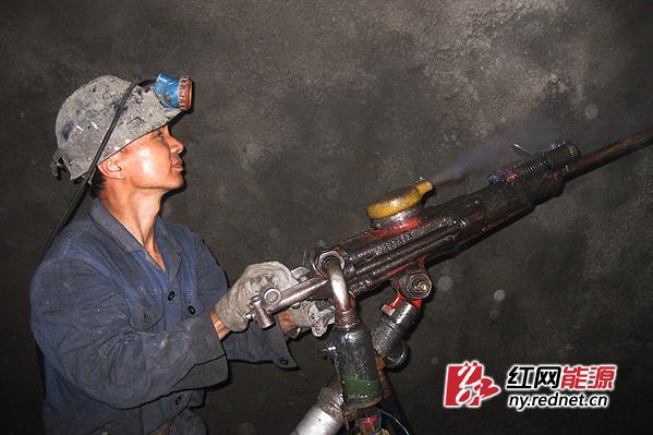 ����ʤ�ڹ����С�