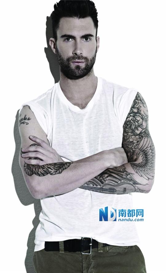 魔力红乐队主唱当选年度最性感男人图