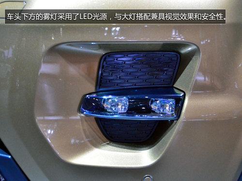 将搭载9AT 揽胜极光耀动版车展抢先实拍