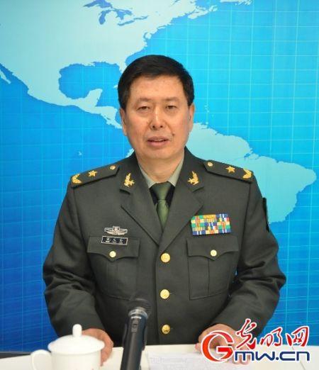 少将:解放军军费仍有浪费 许多方面非大改不可-中新网