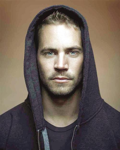 保罗沃克车祸身亡现场十分惨烈图