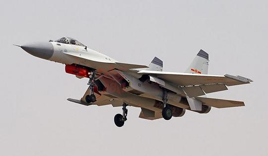 歼15舰载机(图片来源:俄罗斯之声网站)