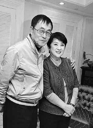 刘家昌开记者会否认婚变71岁谈离婚太晚了吧