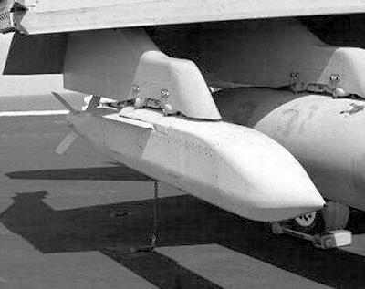 agm154弹长4米成低成本空对地打击武器图