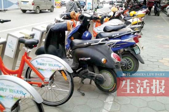 南宁市公共自行车投放已有10天 不文明现象频现