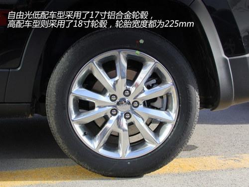 入门级差2万 JEEP自由光对比奔驰GLK