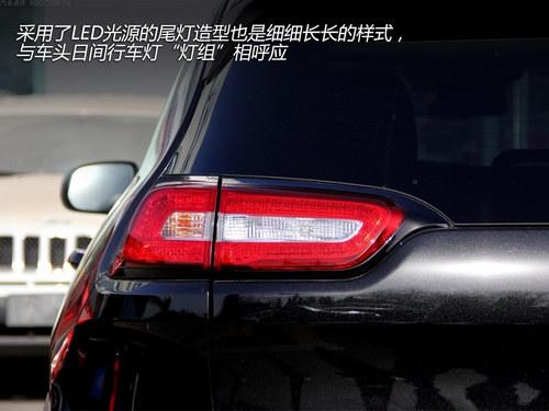入门级差2万 JEEP自由光对比奔驰GLK