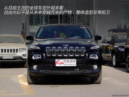 入门级差2万 JEEP自由光对比奔驰GLK