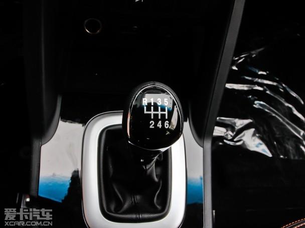 江淮汽车2013款瑞风S5