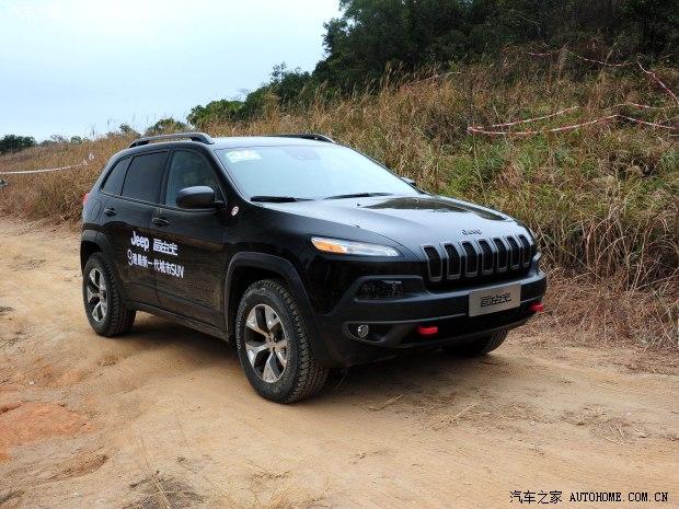 JeepJeep自由光2014款 3.2L Trailhawk