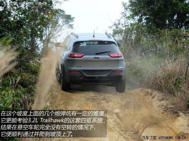 JeepJeep自由光2014款 3.2L Trailhawk