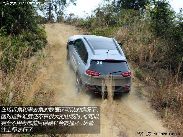 JeepJeep自由光2014款 3.2L Trailhawk