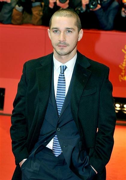 变形金刚男主角希亚拉博夫宣布退休图