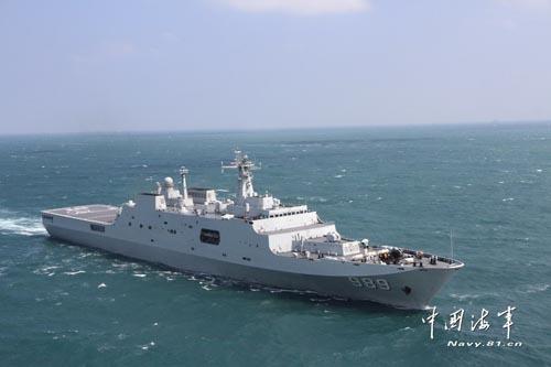 专家南海舰队舰艇性能先进岛礁攻防驾轻就熟