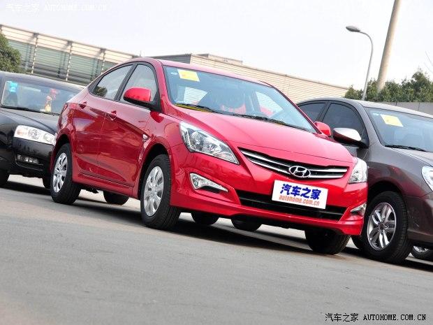 现代北京现代瑞纳2014款 三厢 1.4L 手动智能型GLS