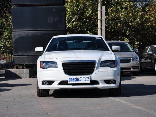 克莱斯勒(进口) 3.6L 自动 车头正面视角