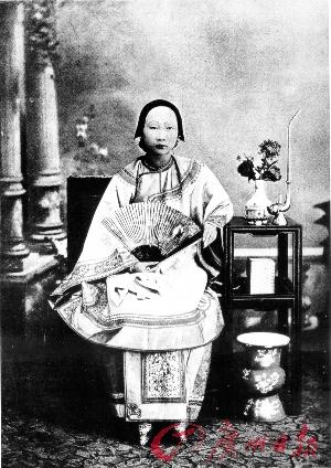 女性服饰折射广州历史：晚清穿华服民国着新装(图) -中新网
