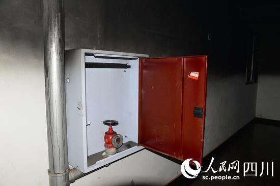 ¥�ݼ�����˨��ʲô��û�У����˰��衣����˫�� �㣩