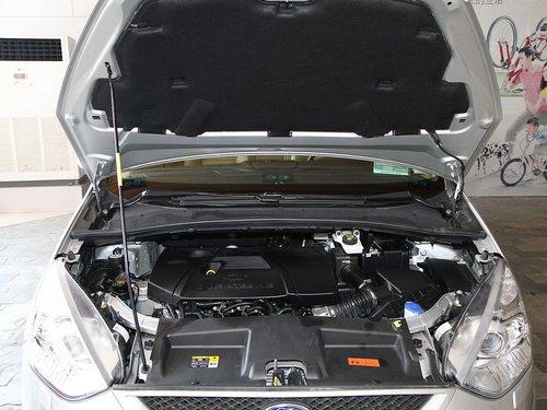 长安福特 2.3L 自动 发动机局部特写