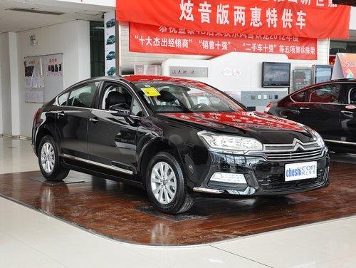 东风雪铁龙 2.0L 自动 车辆右侧45度角