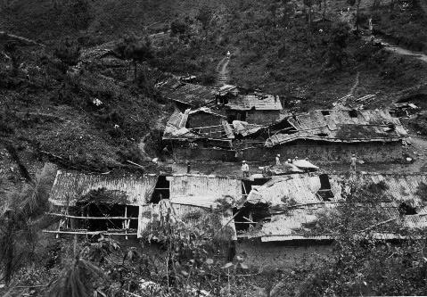 1944年9月2日,被我摧毁的松山日军阵地遗迹。