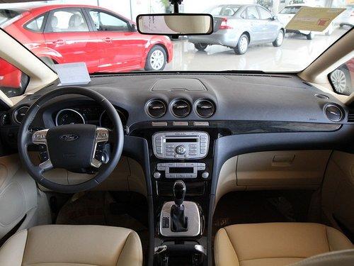 长安福特 2.3L 自动 中控台整体