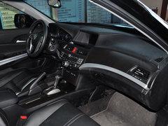 广汽本田 2.4L 自动 中控台右侧