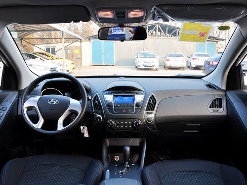 北京现代 改款 GL 2.0L 自动 中控台整体