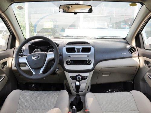 力帆汽车 1.5L 手动 中控台整体