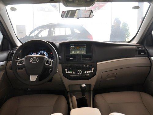 力帆汽车 1.8L 手动 中控台整体