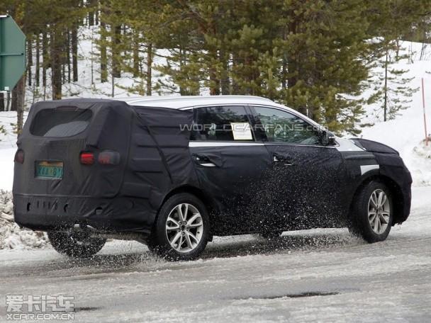 起亚 新款索兰托 谍照