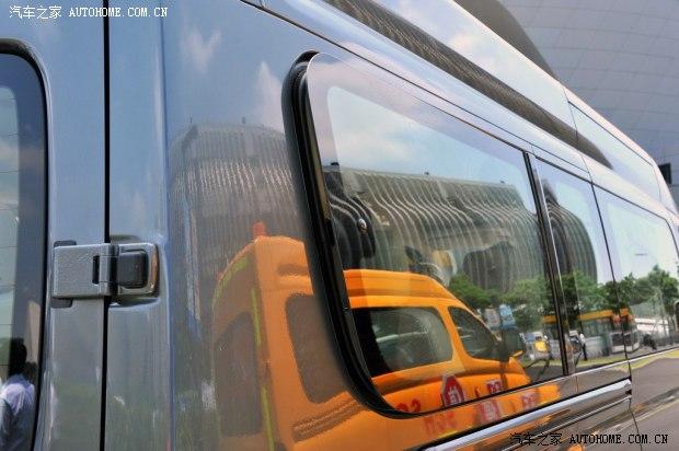 ������ͨ�������ó�������ͨV802012�� 2.5L���ư�