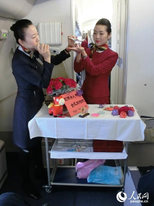 ���壺�����ٰ조����Ů�˽� �������Լ��������2��