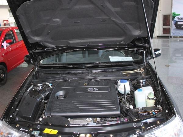奇瑞汽车 1.5l 手动 发动机局部特写