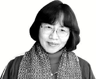 残雪深居简出被称神秘女巫为写作囚禁自己图