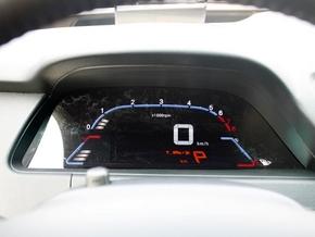 东风裕隆 1.8T 自动 方向盘后方仪表盘
