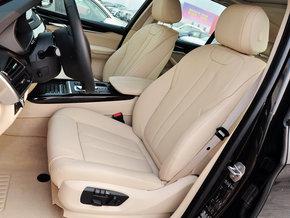 宝马(进口) xDrive35i 3.0T 自动 驾驶席座椅前45度视图