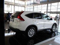 东风本田 CR-V 2.0L AT 车辆右侧尾部视角