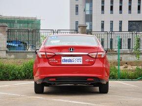 东风裕隆 1.8T 自动 车辆正后方尾部视角