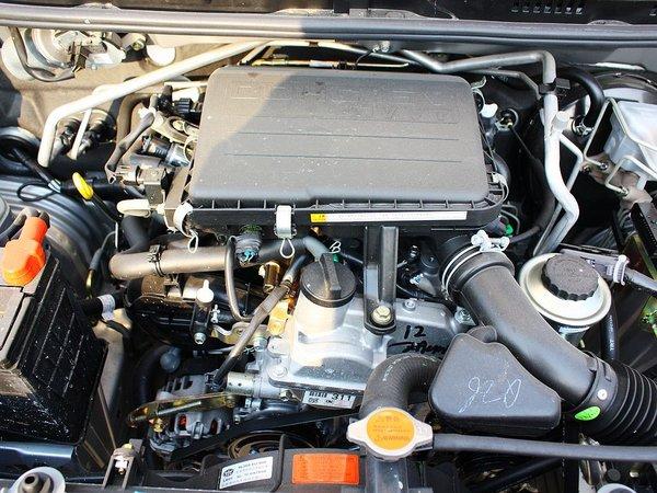 一汽吉林 1.3L 手动 发动机主体特写