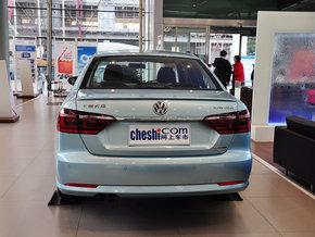 上海大众 1.4TSI DSG 车辆正后方尾部视角