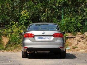 一汽-大众 1.4TSI 自动 车辆正后方尾部视角