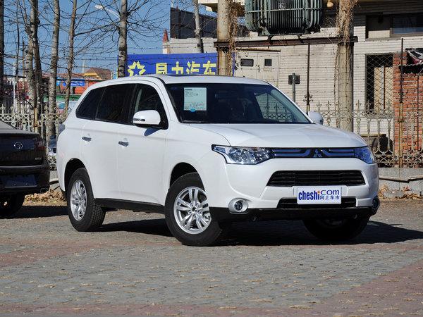 三菱(进口) 2.0L CVT 车辆右侧45度角