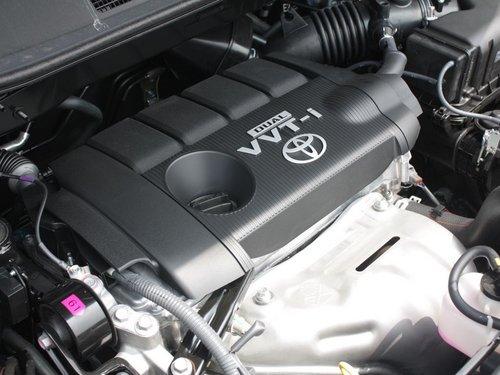 广汽丰田 汉兰达 3.5L AT 发动机主体特写